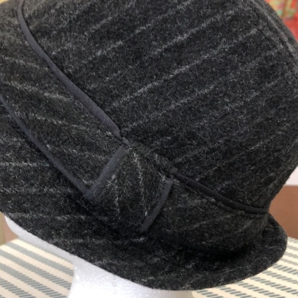 1989 Place Gray Striped Fedora Hat   B123 - Picture 2 of 10